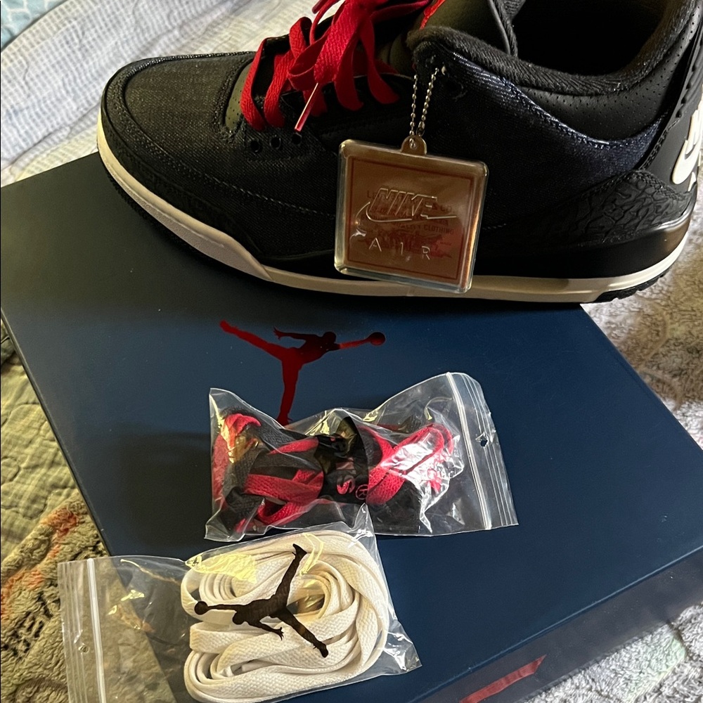 Brand new Air Jordan 3 Men’s denim blue Levi and Red Low-Top Sneakers 🔥🔥🔥🔥🔥